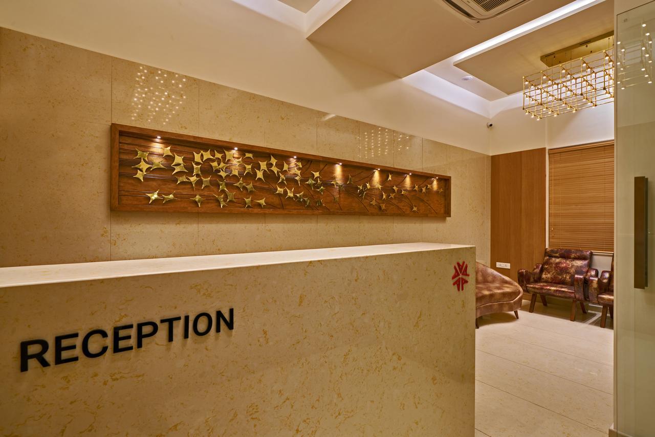 Hotel Atharv Top Rated Business Hotel In Kolhapur Exteriör bild