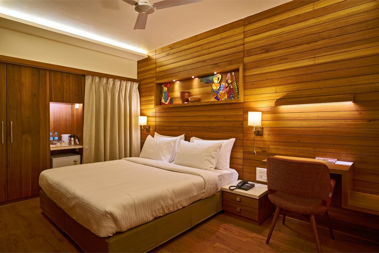 Hotel Atharv Top Rated Business Hotel In Kolhapur Exteriör bild